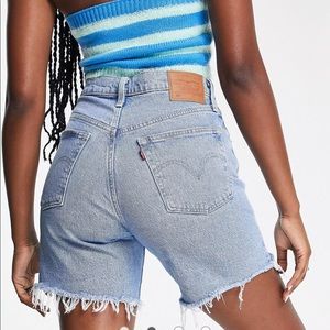 Levi’s 501 shorts w tags